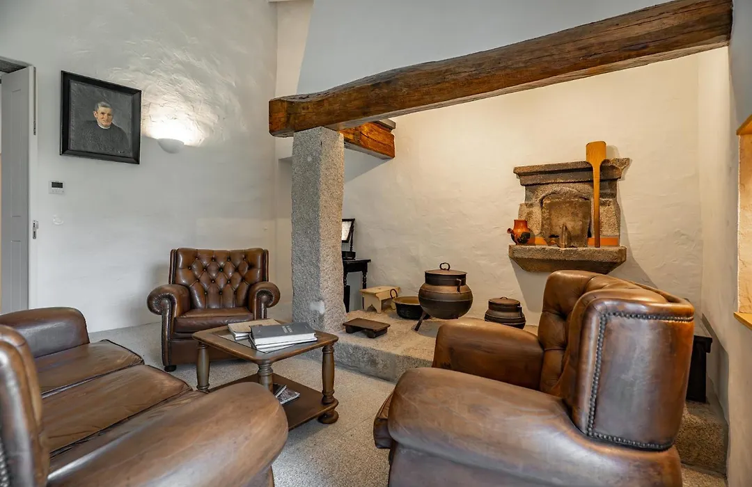 Casa Da Brea Viana Do Castelo - Villa & Apartment-1