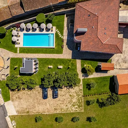 Casa Da Brea Viana Do Castelo - Villa & Apartment-3